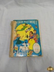 Coleção Clássicos Walt Disney, em português, com alguns desgastes conforme foto.