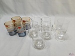 Lote de 9 copos em vidro e 2 taças de suco em cristal com pé disco. Medindo as taças 11cm de altura.