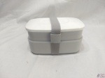Lunch Box 2 Marmitas Da Monbento Original Na Caixa. MEDINDO: MAIOR: 18,5CM X 11,5CM X 5,5CM DE ALTURA; MENOR: 17,5CM X 11,5CM X 3CM DE ALTURA