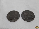 2 Medalhas do Real Gabinete Portugues de Literatura, Mérito Benemerência - "Em memória dos que ergueram e à devoção dos que seguem o seu exemplo". Gravarte-Lisboa-Portugal, numeradas 8 e 50.