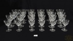 Jogo 24 Taças Cristal Lapidada Pé Sextavado.Jogo 24 Taças Cristal Lapidada Pé Seixtavada .Medida:6 Taças Agua - 14 cm altura , 9 cm de diâmetro6 Taças Vinho Branco - 12,5 cm altura ,7 cm de diâmetro6 Taças Vinho - 14 cm altura, 7 cm diâmetro6 Taças Licor - 9 cm altura, 5 cm diâmetro