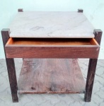 CELINA - Mesa lateral anos 50, confeccionada em jacarandá,  uma gaveta, com tampo em mármore. Peça marcada. Med  52x55x55 cm.