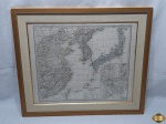 Mapa Gotha Justus Perthes 1869, China, Korea e Japão, com moldura em madeira e vidro frontal.Medindo a moldura 56cm x 47,5cm.