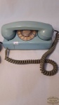 Antigo telefone modelo tijolinho GTE , na cor  azul original. Nao testado