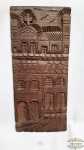 Talha em Madeira Esculpida Casario Antigo. Medida: 41,5 largura x 18,5 Comprimento x 2 Profundidade