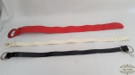 Lote 3 Cintos Feminino  em couro sinteico.Sendo 1 vermelho 95 cm , 1 branco 93cm e 1 preto 86 cm.