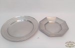 2  travessas redondas  em aço inox.medida 25cm diaetro e 30 cm de diametro