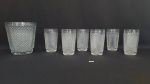 Jogo de geleira e 6 copos para suco  de vidro lapidaçao ponta de diamante. medida 14,5 de altura x 13 cm , copos 11 cm de altura