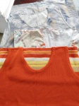 Lote de 3 camisas  femininas. Sendo 1 de linha e 2 de tecido sintético tamanho G
