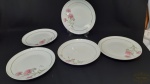 Schmidt- Jogo de 5 pratos rasos  mesa  decorados com flores  filetadas  prata porcelana Schmidt. Medida 25 cm de diametro