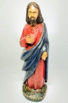 IMAGEM REPRESENTANDO JESUS EM MADEIRA TALHADA E POLICROMADA . BRASIL SÉCULO XX . mede 42 x 12 cm . excelente estado .