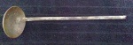 Antiga e rústica colher de ferro. Ótimo estado. Comprimento: 32cm. (Al156) Estes itens  se encontram em Lavras -MG.