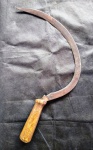 Antiga foice de cortar arroz. Comprimento 35cm. (Al171) Estes itens  se encontram em Lavras -MG.