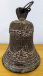 Sino em metal forjado . Mede: 30x23x23 cm(Rej)