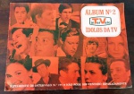 Antigo Álbum de figurinhas Nº 2 - Ídolos da TV - somente com 2 figurinhas - Bem conservado
