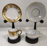 Par de xícaras de café  japonesas em porcelana casca de ovo . Marcas: NORITAKE E H  Medem: 4 xícara e 10 pratinho.