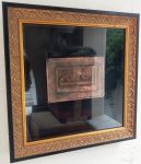 Quadro com representação da Santa Ceia gravado em cobre com proteção de vidro . Mede: 