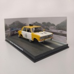 COLEÇÃO OFICIAL DOS CARROS DE JAMES BOND 007. REPLICAS DETALHADAS EM ESCALA 1:43 DO AGENTE BRITÂNICO. MINIATURA METÁLICA MODELO LADA 1500 POLICIA. APROXIMADAMENTE 12,0 CM BASE ACRÍLICA E BLISTER DE PROTEÇÃO