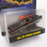 HOTWEELS COLEÇÃO BATMAM THE PINGUIM BATMOBILE FIRST EDITIONS. FABRICANTE MATTEL.