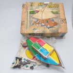 86 - BRINQUEDO ANTIGO- " SMURF VIRA VIROU ". BRINQUEDOS ESTRELA- EMBALAGEM ORIGINAL. 29,5 X 27 CM.