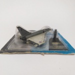 MINIATURA DO AVIÃO EUROPEU EF 2000 EUROFIGHTER. CONFECCIONADO EM METAL, DA MARCA MAISTO, NA ESCALA 1:144.