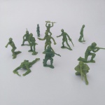 SOLDADOS GULLIVER FORÇAS ARMADAS. LOTE COM 12 UNIDADES. BRINQUEDO ANTIGO ANOS 80.
