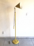LUMINÁRIA - Luminária anos 1950-Vintage Colors, 1 ponto de luz. Alt. 155 cm. Perfeito estado. Recém restaurada.