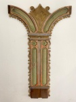 Fragmento de altar, pertencente a capela da Fazenda. Madeira nobre, resquicios de policromia.   Início Séc. XIX. Med. 197x130 cm.