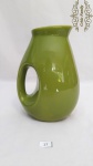 Vaso Floreira em Ceramica Vitrificada Verde. Medidas: 25cm de altura.