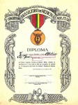 Militaria - Diploma da Medalha `I Congresso Brasileiro de Medicina Militar`, datado de Julho de 1954. Diploma em bom estado de conservação, com o papel bastante sólido, porém apresenta pequenos rasgados nas bordas do documento (foto). O diploma mede 30,0 cm X 24,0 cm.