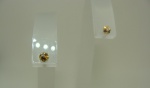 Brinco De Ouro  Amarelo 18k,  Com 2 Diamantes Peso: 0,7g, Valor de Mercado: R$ 500,00