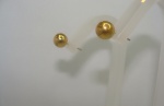 BRINCO BOLA EM OURO AMARELO 18K, PESO: 1,2 GRAMAS, 8mm, Valor de mercado: R$ 800,00