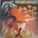 DISCO VINIL - IRON HORSE - (1979). Capa desgastes e disco em muito bom estado. Necessitando apenas limpeza.
