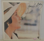 DISCO VINIL - THE BEST OF - JOAN BAEZ - IMPORTADO. Capa com pequeno rasgado e disco em muito bom estado. Necessitando apenas limpeza.