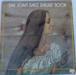 DISCO VINIL - THE JOAN BAEZ - BALLAD BOOK - GATE FOLD - ÁLBUM DUPLO (1972). Capa com escrita a caneta e disco em muito bom estado. Necessitando apenas limpeza.