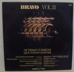 DISCO VINIL - "BRAVO - VOL.II  -OS TEMAS CLÁSSICOS QUE TODOS GOSTAM DE CANTAR" (1977). Capa e disco em bom estado.