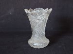 CRISTAL - Vaso floreira em cristal lapidado. Med. 15x11 cm.