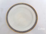 Prato Decorativo Porcelana Polonesa Com Friso Azul .  covalto e ouro .Medida: 19,5cm de diametro