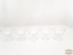 5 taças em vidro para   sorvete..Medida 10,5 cm altura, 11 cm diâmetro.