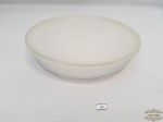 Pirex redondo com tampa em vidro marinex.Medida 26 cm diâmetro, 6 cm altura.