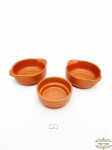 3 cumbucas de ceramica marrom. Medida maior 11,5 cm diâmetro 4,5 cm altura. Menor 9,5 cm diâmetro, 4 cm altura.