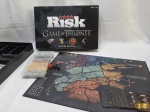 Jogo de tabuleiro da Risk Game of Thrones Edição de Batalha. Jogo completo para 5 jogadores.