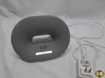 Caixa acústica da Philips com dock para Ipod, funcionando perfeitamente.