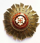 ORDEM DO MÉRITO MILITAR  PLACA EM PRATA REMATADA EM VERMEIL E ESMALTES NA TONALIDADE VERMELHA E BRANCA. PORTUGAL, PRIMEIRA METADE DO SEC. XX. 7,5 CM 49,6 G.