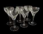 BACCARAT  SEIS LINDAS TAÇAS EM CRISTAL BACCARAT. FUSTE FACETADO. TERÇO INFERIOR DO BOJO LAPIDADO EM SULCOS. MUITO ELEGANTES! FRANÇA, SEC. XIX. 16 CM DE ALTURA