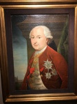 JOHANN ZOFFANY - ESTUDO PARA O RETRATO DE FERNANDO I, DUQUE DE PARMA E PLACÊNCIA, (1751-1802) OLEO SOBRE CANVAS - 1778. OBRA IMPORTANTE NA CARREIRA DO ARTISTA, QUE TEM OBRAS NA COMO A NATIONAL GALLERY, EM LONDRES, E NA TATE GALLERY. A OBRA FINAL ESTA NA GALERIA NACIONAL DE PARMA (https://www.wga.hu/html_m/z/zoffany/borbone.html). A PINTURA É UM ESTUDO DO CÉLEBRE RETRATO DE FERDINANDO, DUQUE DE PARMA, NETO PREFERIDO DE LUÍS XV DA FRANÇA. O DUQUE USA O CORDÃO DA ORDEM FRANCESA DE SAINT-ESPRIT SOBRE A ORDEM DAS DUAS SICÍLIAS DE SAN GENNARO, O TOSÃO DE OURO. AO FUNDO, UMA VISTA DA CIDADE DE PARMA. JOHANN ZOFFANY TEM ORIGEM ALEMÃ MAS TRABALHOU PRINCIPALMENTE NA INGLETERRA, SUAS OBRAS ATINGEM CENTENAS DE MILHARES DE LIBRAS EM LEILOES INTERCIONAIS COMO O DA PRESTIGIADA CASA CRHISTIES (VIDE EM: https://www.christies.com/lotfinder/Lot/johann-zoffany-ra-1733-1810-the-misses-4295722-details.aspx). NOTA: FERNANDO I era filho de Filipe I de Parma e Luísa Isabel da França, nasceu no Palácio Ducal de Colorno, era considerado o neto favorito do rei Luís XV da França. Sendo neto por via masculina do rei Filipe V de Espanha, era também Infante de Espanha. Em 1748, Luísa Isabel regressou a Versalhes em dezembro de 1748, a caminho de Parma, para visitar seu pai o Rei Louis XV, ela era sua filha favorita . Ficou durante cerca de um ano, durante o qual veio a conhecer e entender Madame de Pompadour, ao contrário da mãe e dos irmãos, que odiavam a amante do rei. Durante este primeiro regresso ao seu país natal, um membro da corte descreveu Luísa Isabel como "encantadora", com "olhos penetrantes" e "inteligência expressa". Outro observador, menos favorável, afirmou que ela era "uma jovem bem-dotada, amadurecida pela maternidade". Luísa Isabel chegou a parma em outubro de 1749, trazendo consigo os costumes da corte francesa.  Em 1765, Filipe I de Parma morreu e Fernando subiu ao trono do Ducado de Parma e Placência com apenas 14 anos de idade. No mesmo ano, o arquiduque José da Áustria, cedendo as pressões de sua mãe, a imperatriz Maria Teresa da Áustria, pretende se casar novamente. Maria Luísa, irmã da falecida Isabel de Parma é escolhida como a pretendente. Esta união não veio a concretizar por que Maria Luísa tinha sido prometida ao Infante Carlos de Espanha futuro Rei de Espanha como Carlos IV de Espanha. Sob a influência de sua mãe, Fernando foi educado pelo abade Étienne Bonnot de Condillac e por Auguste de Keralio, ambos eram fortes apoiadores das idéias iluministas francesas, mas não necessariamente bons tutores. Desde 1759 que o ducado foi governando por Guillaume Du Tillot, o ministro instalado pela França. Tal como outras monarquias católicas (Portugal, França e Espanha), Fernando expulsou os jesuítas mas dada a sua extrema religiosidade, resistiu até 1768. À sua chegada, Maria Amália pretendeu substituir a anterior influência franco-espanhola pela da sua terra natal, opondo-se frontalmente ao primeiro-ministro. Apesar da oposição da França, da Espanha e até da Áustria, este é substituído por um novo ministro, o espanhol José Augustin de Llano, fortemente empenhado em melhorar a situação financeira do ducado, dada a vida desordenada do casal ducal. Mal acolhido, o ministro espanhol foi demitido (1772), o que provocou um breve corte de relações entre as três potências e Parma. A reconciliação tem lugar alguns meses mais tarde aquando do nascimento do príncipe herdeiro. Com as alterações trazidas pela Revolução Francesa e a execução dos seus cunhados, os reis de França, de quem Maria Amália era próxima, fazem dos duques de Parma inimigos irredutíveis dos revolucionários. Apesar de Fernando se declarar neutral, assinou um pacto secreto com a Áustria, em 13 de maio de 1794. En 1796, Napoleão Bonaparte, a quem fora designado o exército de Itália, ocupou Placência, Parma e, por fim, Milão. São impostas fortes contribuições e o ducado passou a permitir a passagem das tropas estrangeiras. Pelo Tratado de Aranjuez, celebrado em 21 de março de 1801 entre a França e a Espanha, confirmando os termos do terceiro Tratado de Santo Ildefonso. Adicionalmente, Fernando concordou em ceder o Ducado de Parma (com Placência e Guastalla) à França. O filho de Fernando, Luís, recebia o Grão-ducado da Toscana, que se tornaria o Reino da Etrúria. Fernando III, o grão-duque Habsburgo da Toscana, foi compensado com os territórios secularizados do Arcebispado de Salzburgo, redenominado Eleitorado de Salzburgo. Fernando morreu em Parma com a idade de 51 anos, suspeitando-se sue tenha sido envenenado embora as autoridades francesas atribuam as causas da morte a outras razões. No leito da morte, ele designa o seu filho Luís (que se encontrava em Espanha) como sucessor, nomeando um conselho de regência presidido pela sua mulher Maria Amália, que se opunha firmemente aos termos do Tratado de Aranjuez, no que respeitava ao seu ducado. A regência durou apenas alguns dias e o Ducado de Parma foi anexado à França.