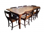 LINDO CONJUNTO DE SALA DE JANTAR DE F0RNITURE BRASILEIRA OITOCENTISTA DOTADO DE MESA DE JANTAR COM OITO CADEIRAS EM JACARANDÁ ESTILO DONA MARIA I COM ASSENTO EM PALHINHA. LINDOS PÉS EM BALAÚSTRE. CONJUNTO MAGNÍFICO! 225 X 98 X 84 (H).  ESSE MÓVEL PRECISA SER RETIRADO NO CONDOMÍNIO DOIS ALPHAVILLE SÃO PAULO