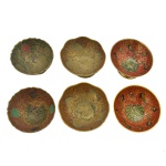 Conjunto de três pares de bowls indianos de metal policromados. Base de metal. 4 x 11 cm. Pertenceu ao Espólio de Vitória Dib Bachour.