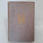 IGREJAS DO BRASIL: Fontes para a história da Igreja no Brasil. Autor: G. Oscar Oswaldo Campiglia // Editora Melhoramentos // Capa dura, livro em bom estado, parte interna levemente amarelada // ilustrado com 441 fotografias do autor, introdução // vocabulário em português, inglês, alemão e francês, 388 páginas