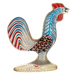 ABRAHAM PALATNIK - Escultura de galo colorido em acrílico. Delicada decoração e transparência. Apresenta selo no fundo. 11 x 10 cm.